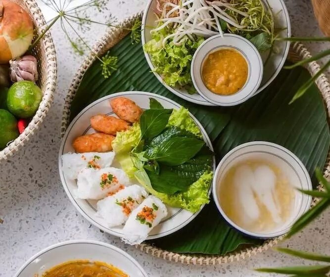 هتل The Coffee City   Healing & Retreats