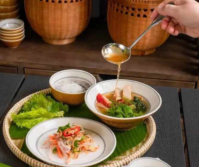 هتل The Coffee City   Healing & Retreats