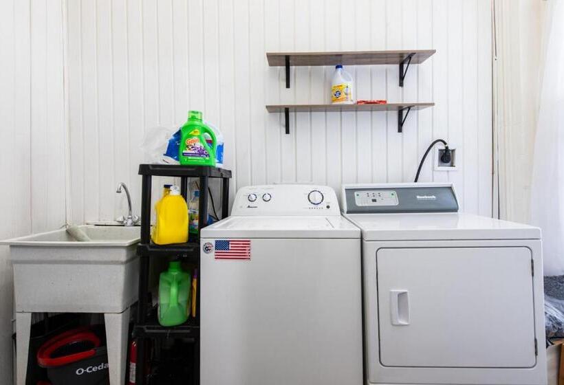 Pansiyon Suite Near Downtown Louisville, Ky   Suite I