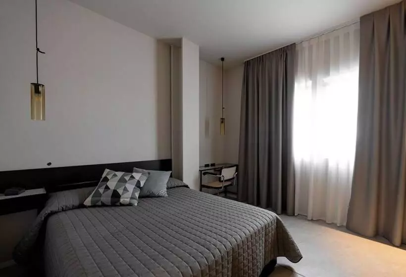 Aamiaismajoitus (B&B) Feudo Antico