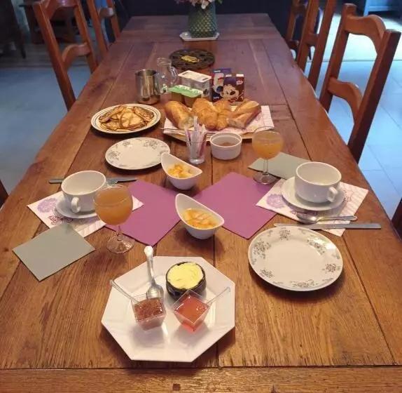 Aamiaismajoitus (B&B) Les Tonneaux De Lisores