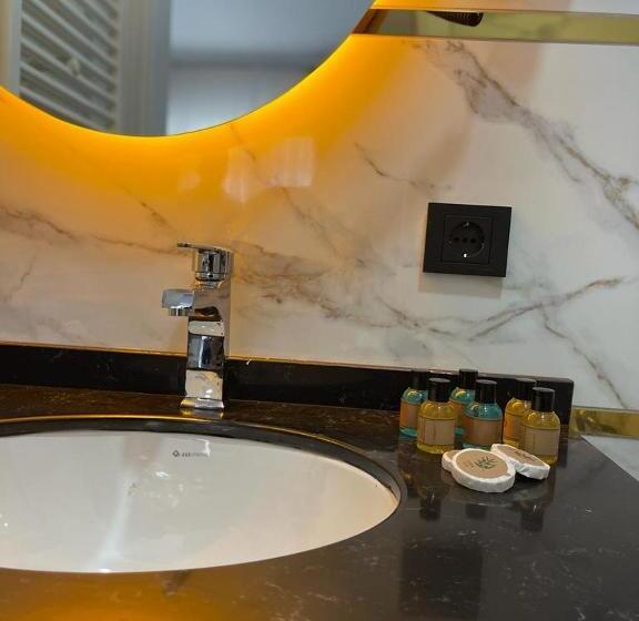 호텔 Comfort House