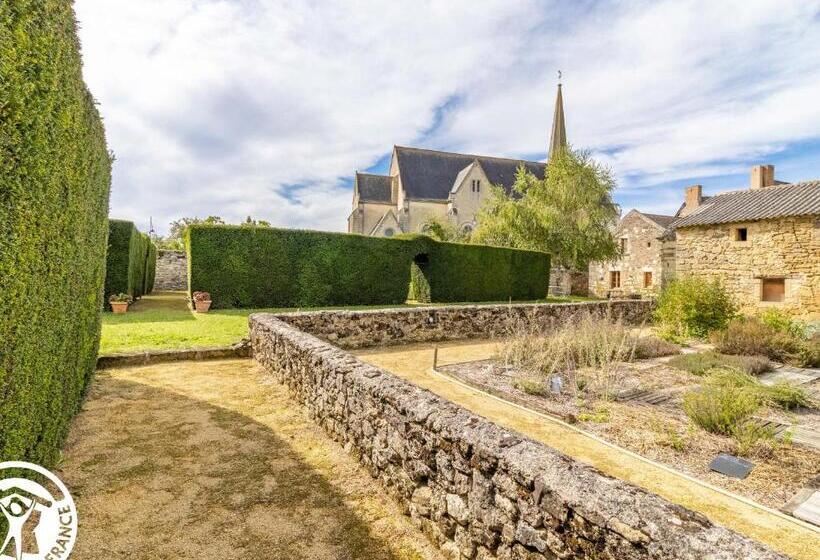 פנסיון évasion Romantique Au Prieuré Avec Jardin En Anjou, Petit Déjeuner Inclus Fr 1 622 63