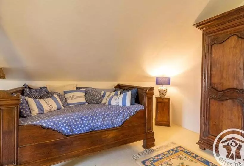 Majatalo évasion Romantique Au Prieuré Avec Jardin En Anjou, Petit Déjeuner Inclus   Fr 1 622 63