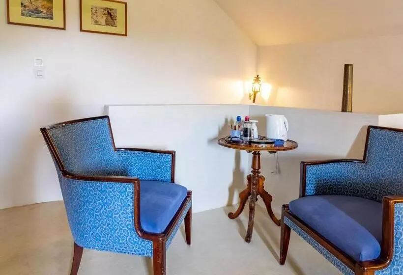 Majatalo évasion Romantique Au Prieuré Avec Jardin En Anjou, Petit Déjeuner Inclus   Fr 1 622 63