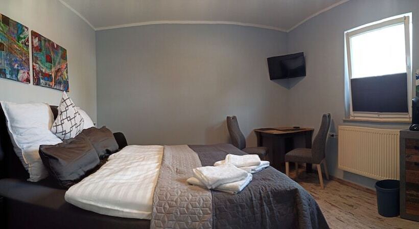 ペンション Schlafort