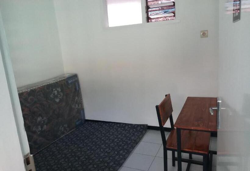 بنسيون Welirang 20b Homestay