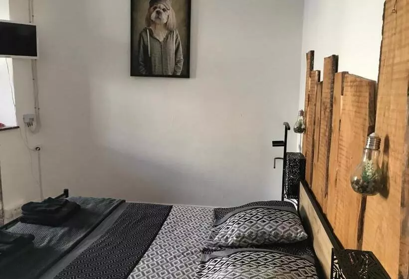 ベッドアンドブレックファースト Chez Franck Et Sandra , Plein Centre Ville, 1 Er étage