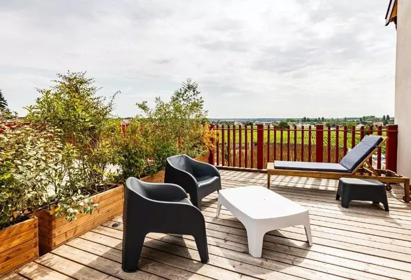 Aamiaismajoitus (B&B) La Cuverie De Vosne