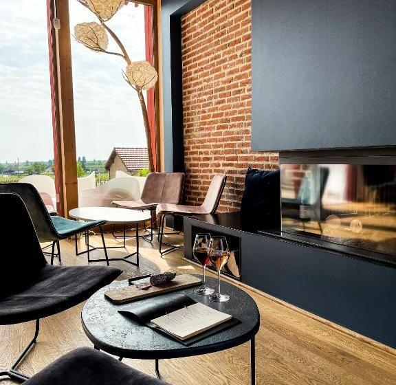 Bed and Breakfast La Cuverie De Vosne