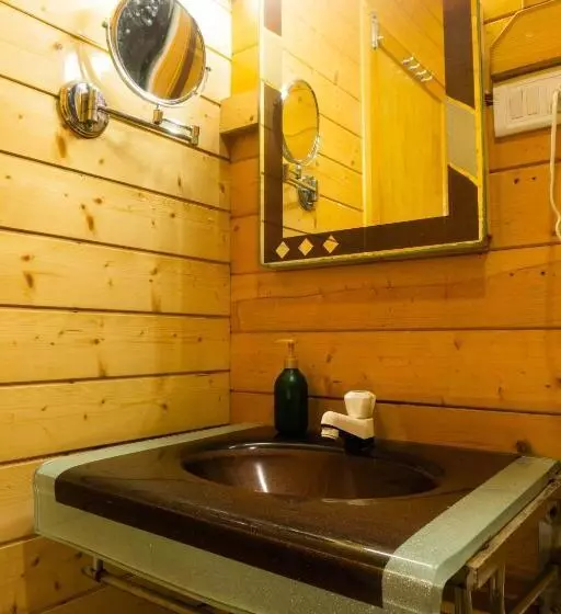 ベッドアンドブレックファースト The Door To Nirvana Cottages