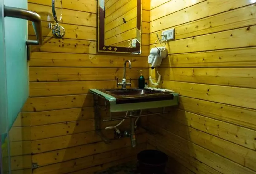 ベッドアンドブレックファースト The Door To Nirvana Cottages