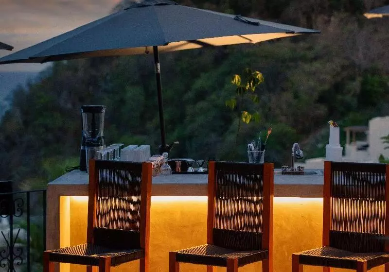 هتل Casa Ceiba Huatulco   Adults Only