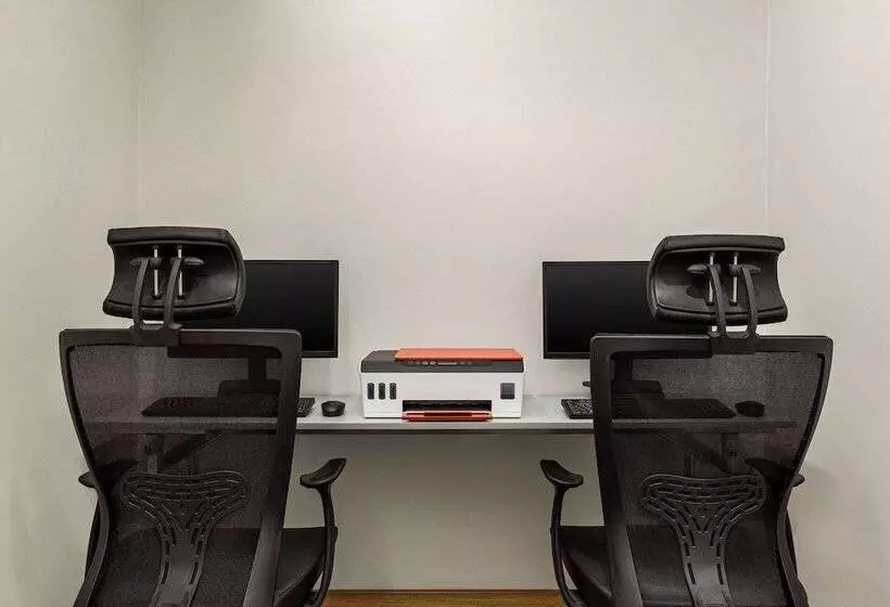 ホテル Ramada Encore By Wyndham Istanbul Sisli