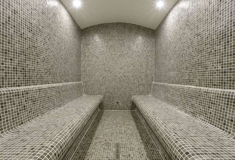 فندق Ramada Encore By Wyndham Istanbul Sisli