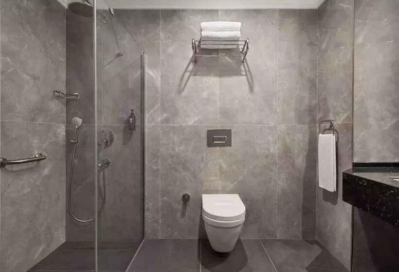 ホテル Ramada Encore By Wyndham Istanbul Sisli