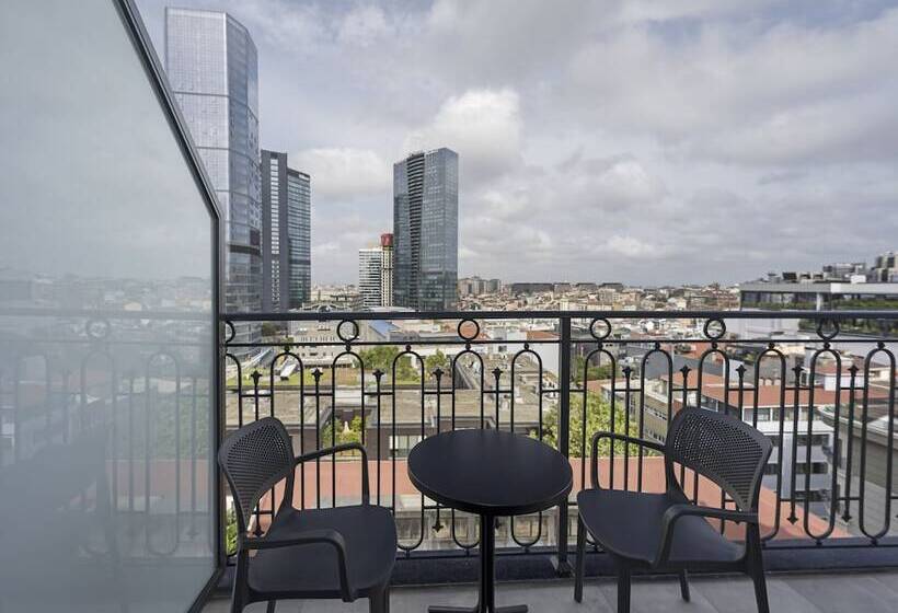 فندق Ramada Encore By Wyndham Istanbul Sisli