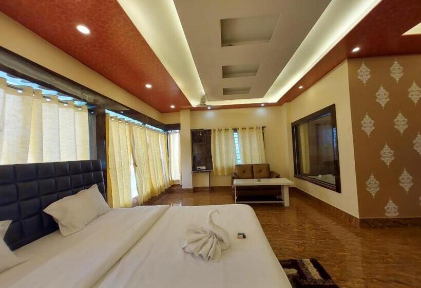 Hotel Sweet Dream Beach Resort !! 50 Mts From Beach ! Peaceful Room With Garden View Free Parking !!