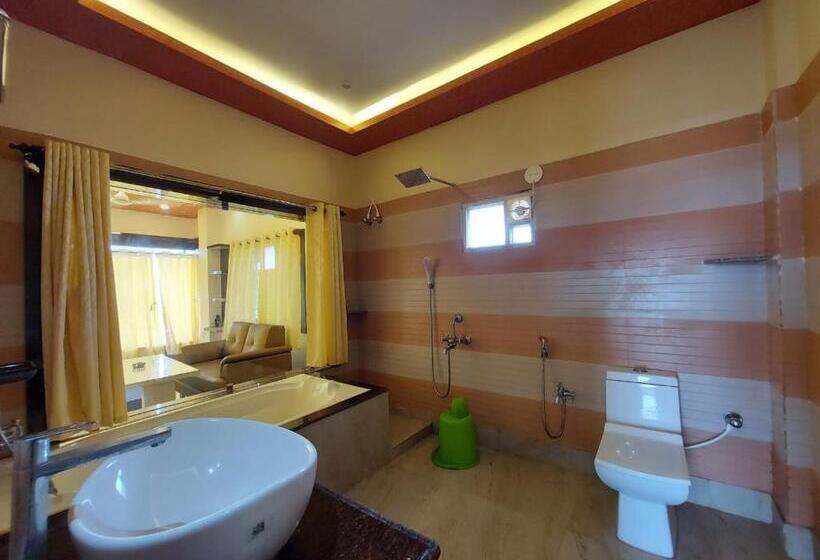 Hotel Sweet Dream Beach Resort !! 50 Mts From Beach ! Peaceful Room With Garden View Free Parking !!