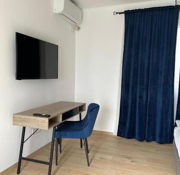 پانسیون Maison 25