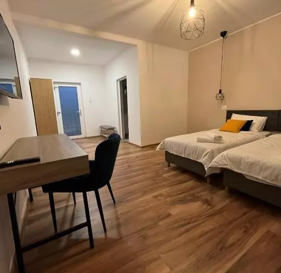 Pensió Maison 25