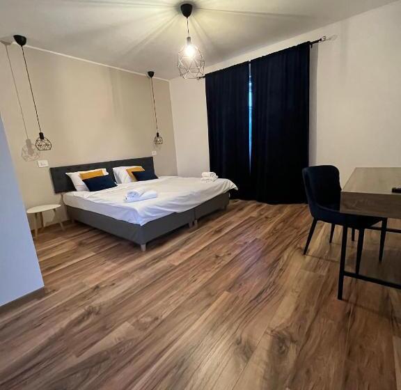 پانسیون Maison 25