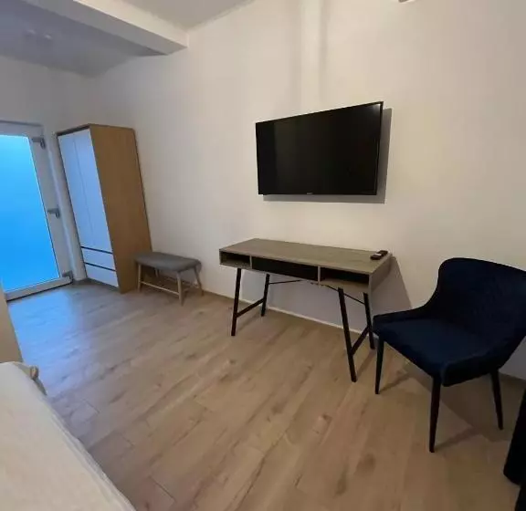 Pensió Maison 25