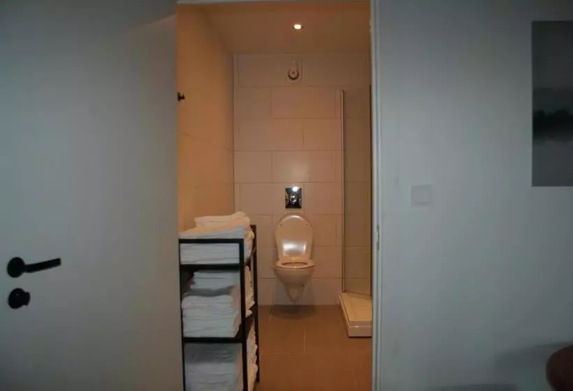 Lomakeskus Sleeping Barrel Lodge Smaken Av Ryfylke Event As, Drives Ikke Som Hotell