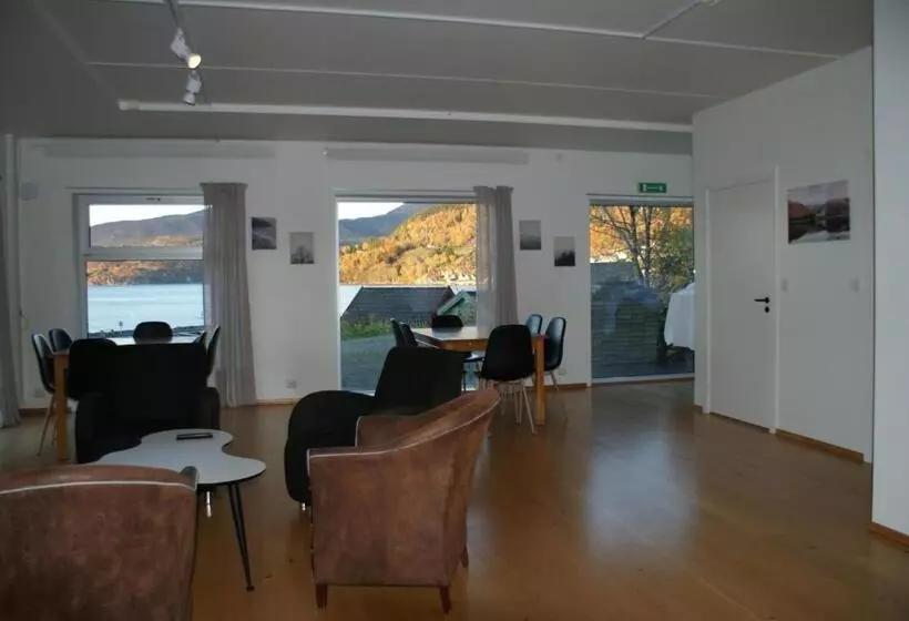 Lomakeskus Sleeping Barrel Lodge Smaken Av Ryfylke Event As, Drives Ikke Som Hotell