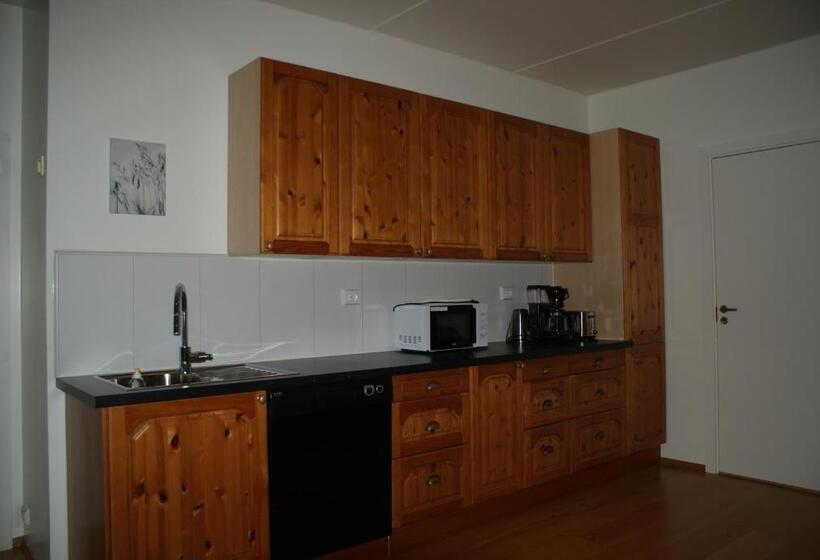 Resort Sleeping Barrel Lodge Smaken Av Ryfylke Event As, Drives Ikke Som Hotell