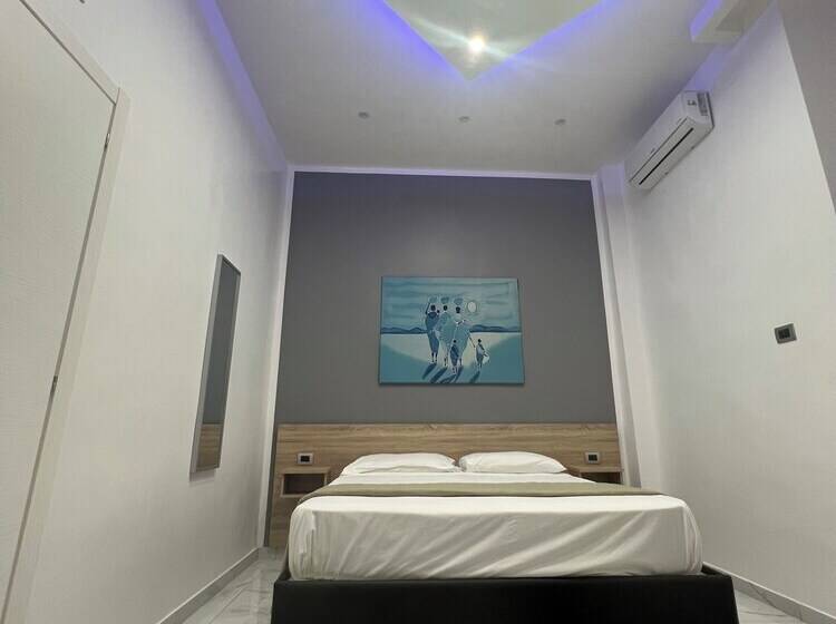 تختخواب و صبحانه Napoli Forever