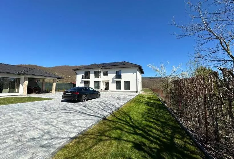 Nocleg ze śniadaniem Vila Diamond Lux&spa