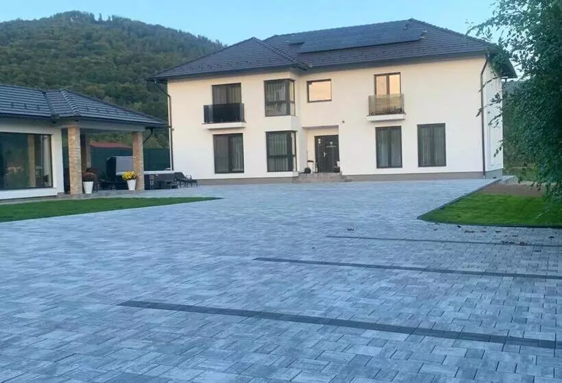 Nocleg ze śniadaniem Vila Diamond Lux&spa