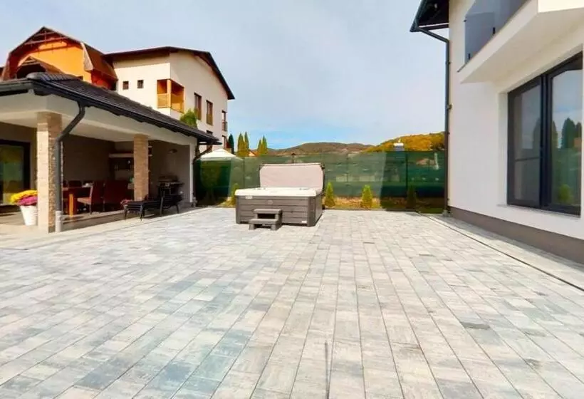 Nocleg ze śniadaniem Vila Diamond Lux&spa