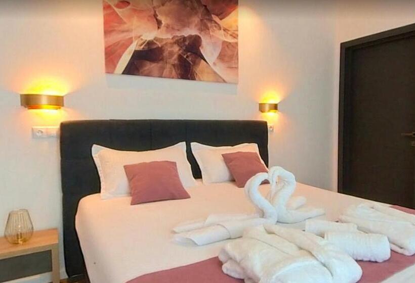 Bed and Breakfast Vila Diamond Lux&spa