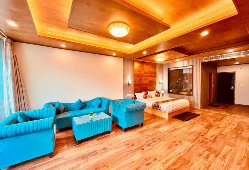 בית מלון כפרי Bentenwood Resort A Beutiful Scenic Mountain & River View