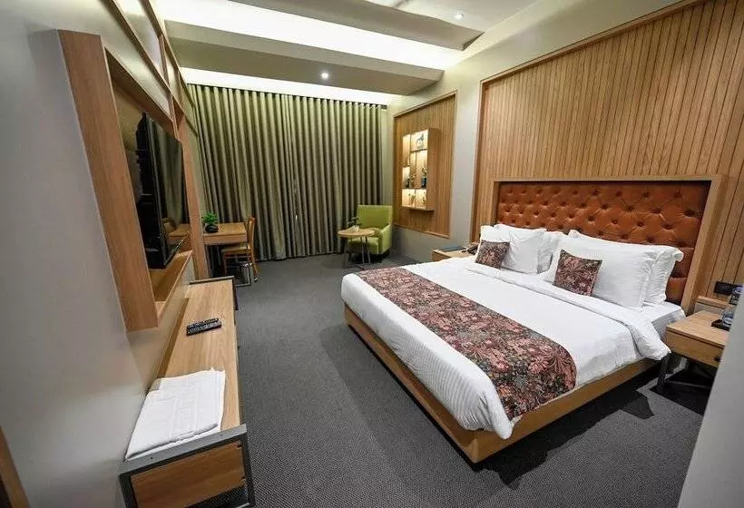 Hotelli Kings Kraft The Park Executive