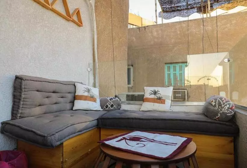 King Tout Hotel Pyramids View