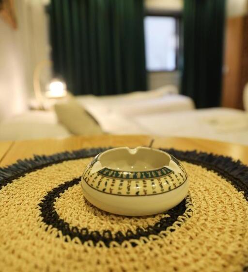 King Tout Hotel Pyramids View