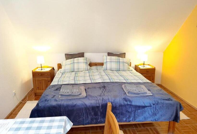 پانسیون Family Vendégház