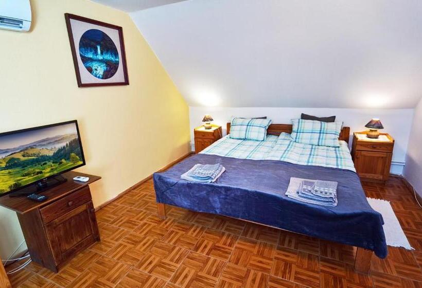 پانسیون Family Vendégház