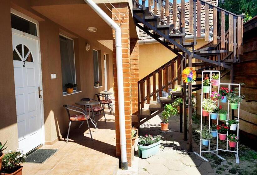 پانسیون Family Vendégház