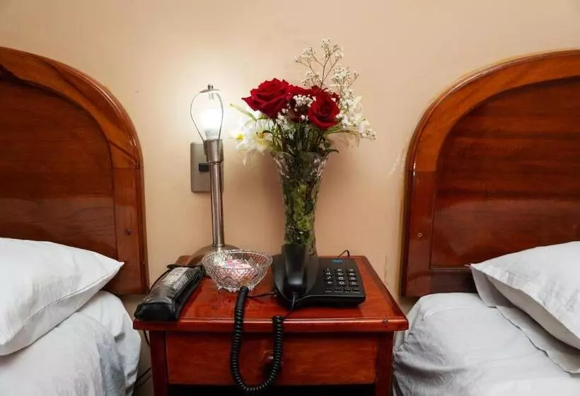 پانسیون Hostal Pukawara