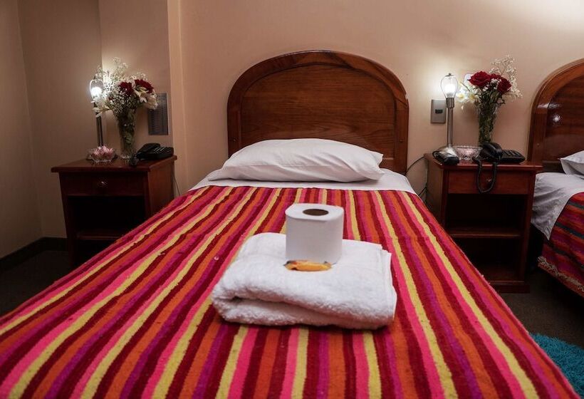 بنسيون Hostal Pukawara