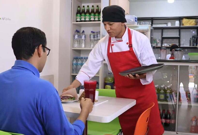 بنسيون Hostal Pukawara