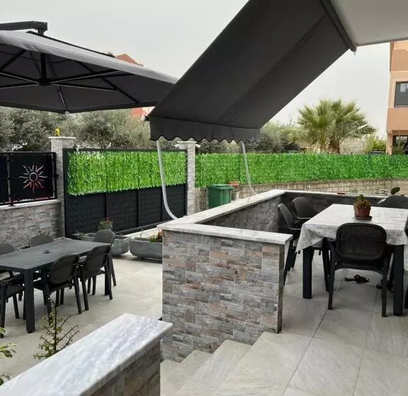 پانسیون Vila Eljus