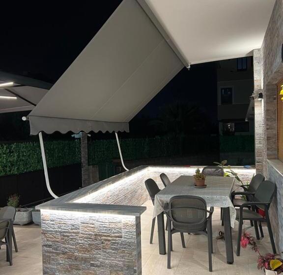 پانسیون Vila Eljus