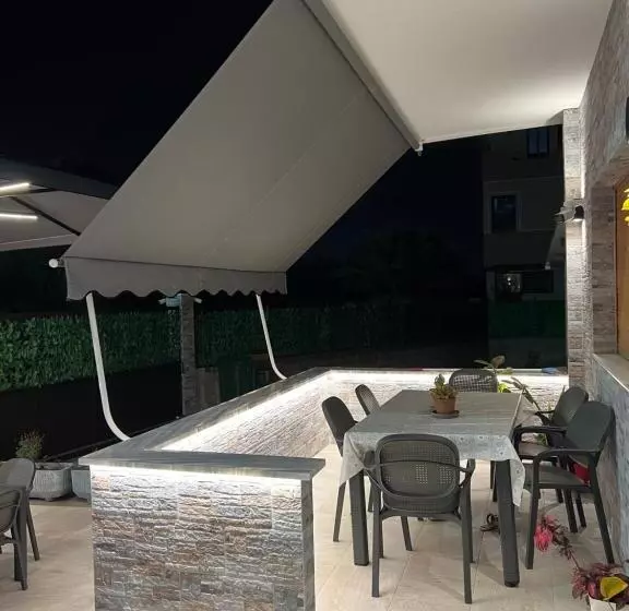 پانسیون Vila Eljus