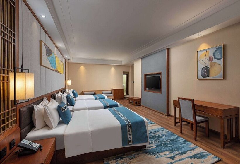 Days Hotel By Wyndham Dali High Speed Railway Station