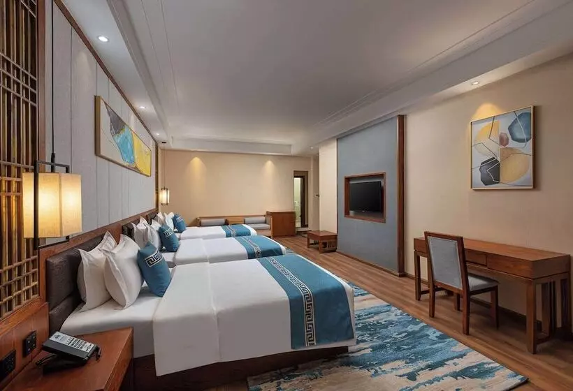 Days Hotel By Wyndham Dali High Speed Railway Station